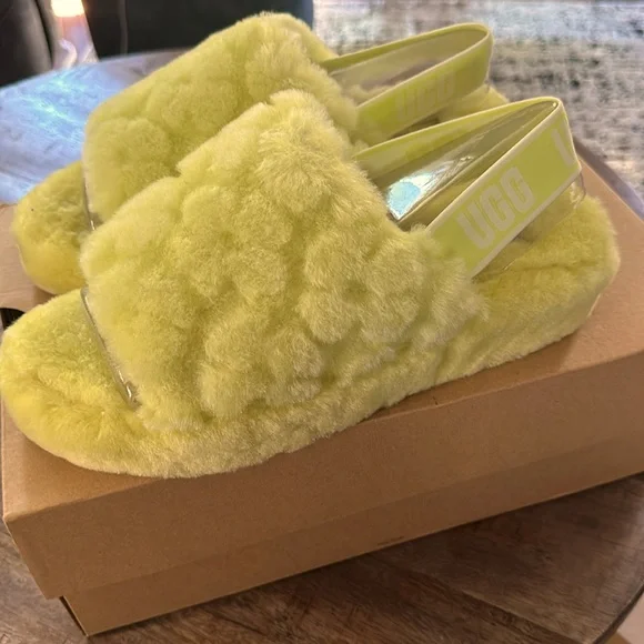 Fluff Ugg Yeah Slide Poppy - Picture 3 of 5